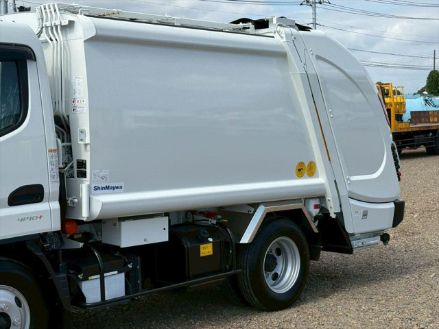 三菱ふそう キャンター 小型 塵芥車（プレス式） 2RG-FEAV0(94387) 6枚目