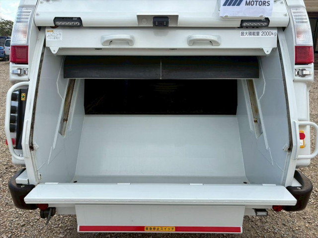 三菱ふそう キャンター 小型 塵芥車（プレス式） 2RG-FEAV0(94387) 13枚目
