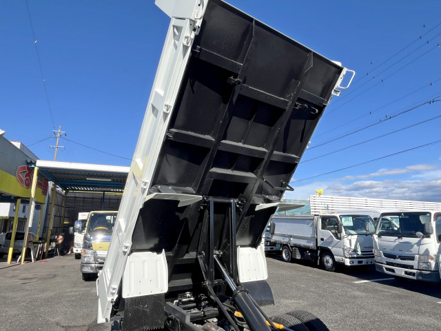 三菱ふそう キャンター 小型 土砂ダンプ 2RG-FBA60(94388) 11枚目