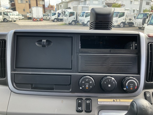 三菱ふそう キャンター 小型 車載専用車 2PG-FEB80(94392) 42枚目