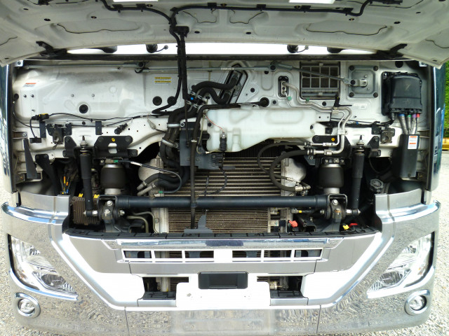 UDトラックス（日産） クオン 大型 アルミウィング 2PG-CG5CA(94397) 7枚目