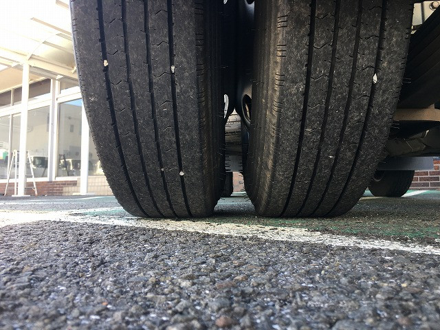 いすゞ エルフ 小型 平ボディ 2RG-NKR88A(94401) 46枚目