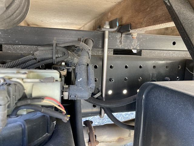 三菱ふそう キャンター 小型 平ボディ 2PG-FEAV0(94414) 35枚目