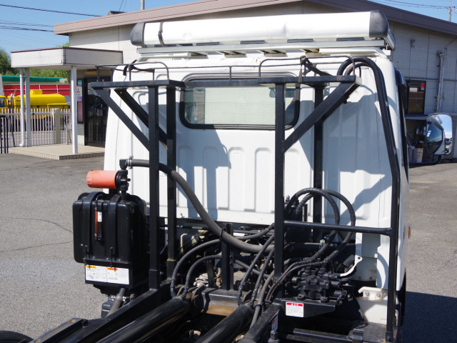 三菱ふそう キャンター 小型 コンテナ専用車 2PG-FBAV0(94430) 12枚目