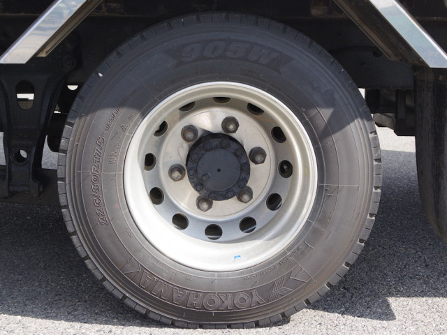 UDトラックス（日産） コンドル 中型 アルミウィング 2PG-BRR90T2(94431) 19枚目