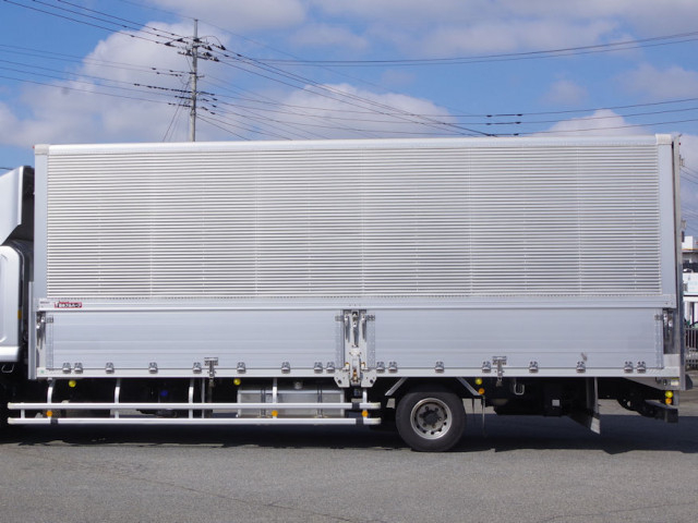 UDトラックス（日産） コンドル 中型 アルミウィング 2PG-BRR90T2(94431) 22枚目