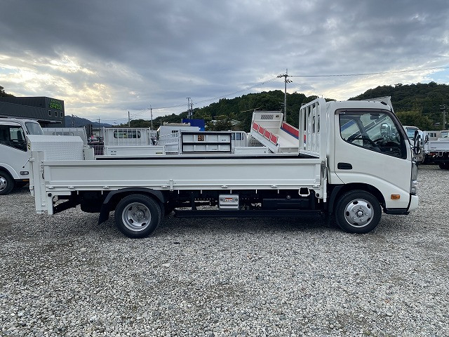 日野 デュトロ 小型 平ボディ 2RG-XZC655M(94442) 5枚目