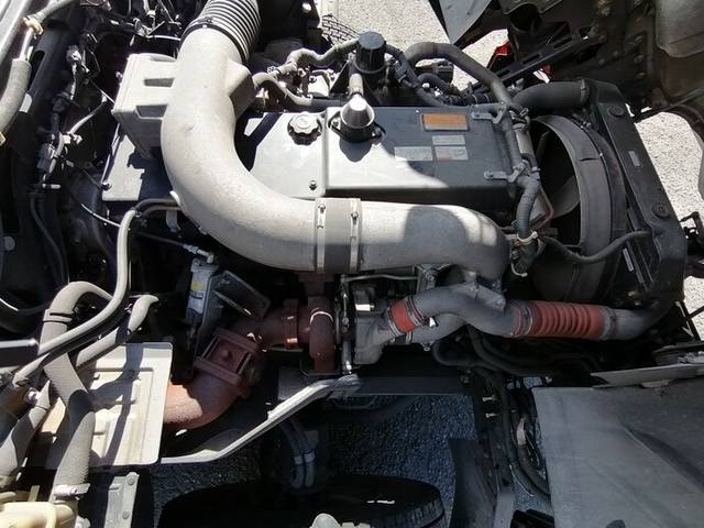 UDトラックス（日産） クオン 大型 トラクタ AKG-GK4XAB(5651) 49枚目
