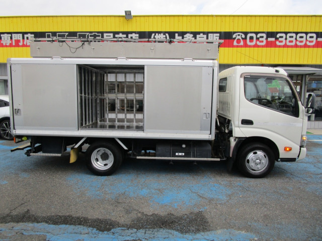 日野 デュトロ 小型 アルミバン TKG-XZC645M(94480) 11枚目