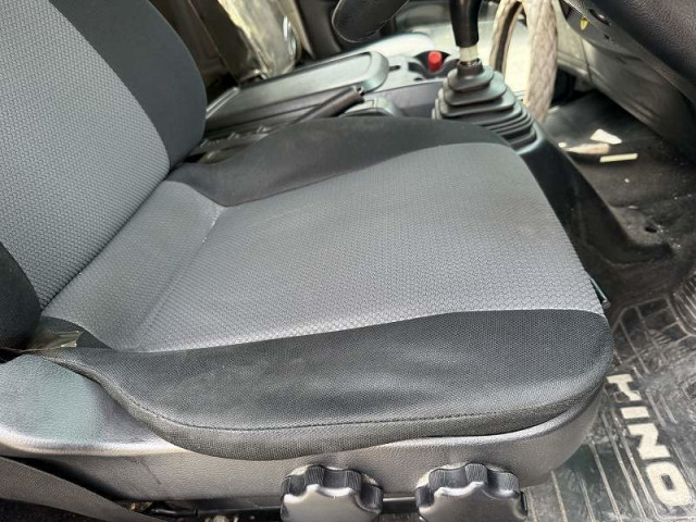 日野 レンジャー 中型 冷凍冷蔵バン TKG-FC7JKAG(94486) 42枚目