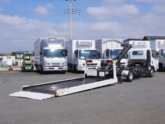 いすゞ エルフ 小型 車載専用車 SKG-NPR85YN(94509) 4枚目