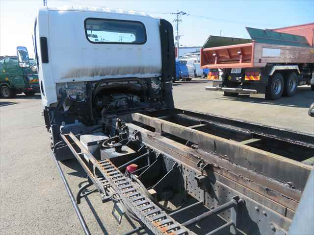 いすゞ エルフ 小型 車載専用車 BDG-NPR85AN(94541) 32枚目