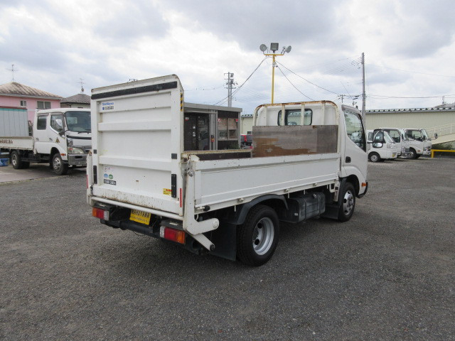 日野 デュトロ 小型 平ボディ TKG-XZC605M(94559) 4枚目