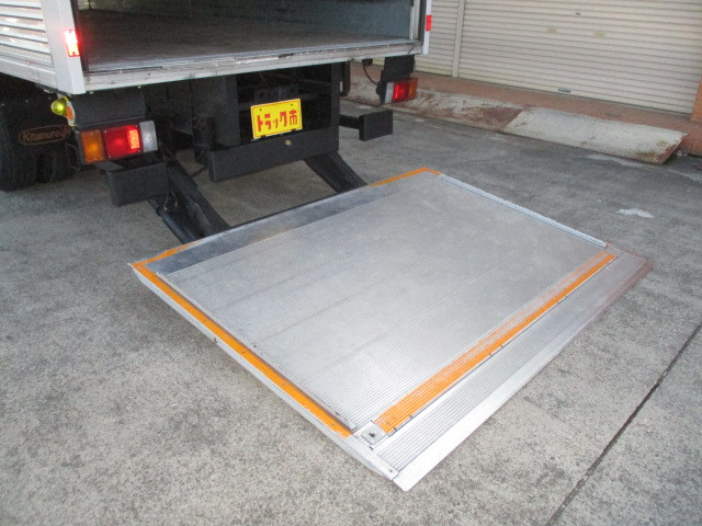 マツダ タイタン 小型 アルミバン TRG-LPR85AN(94562) 11枚目