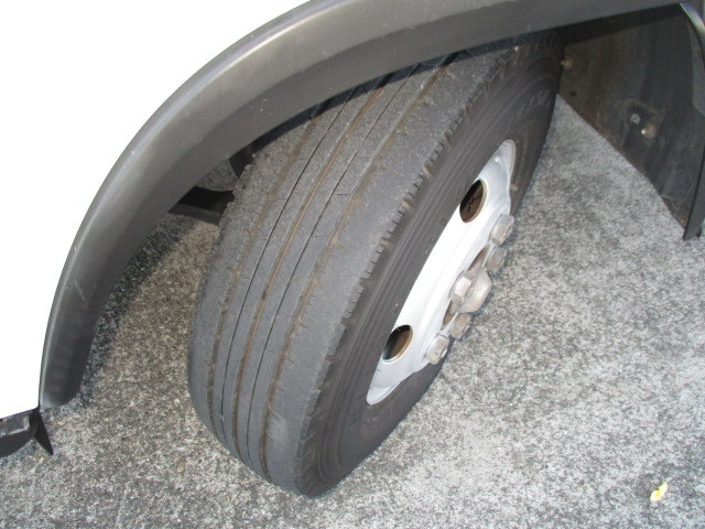 マツダ タイタン 小型 アルミバン TRG-LPR85AN(94562) 25枚目