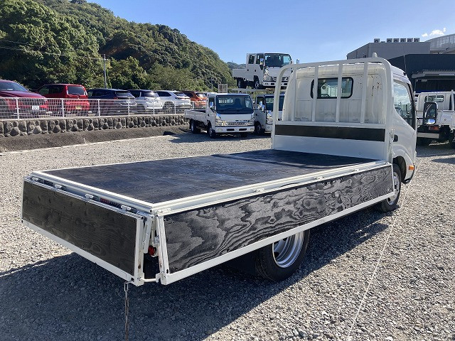 日野 デュトロ 小型 平ボディ TKG-XZU645M(94563) 15枚目