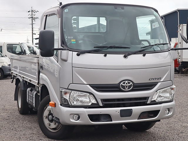 トヨタ ダイナ 小型 Wキャブ TPG-XZU605(94565) 2枚目