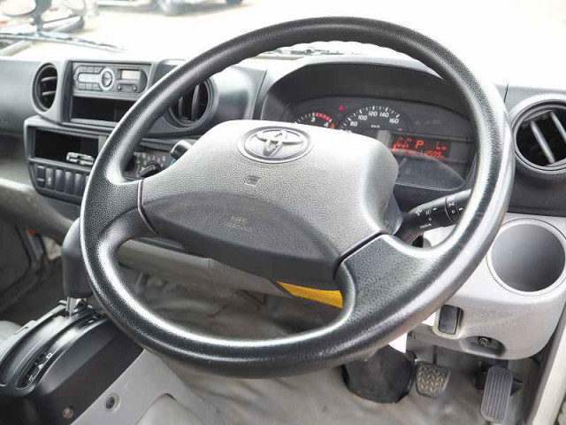 トヨタ トヨエース 小型 平ボディ TKG-XZC605(94574) 42枚目