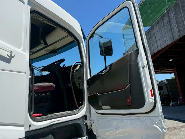 ボルボ 大型 トレーラ（その他） 不明(94581) 9枚目
