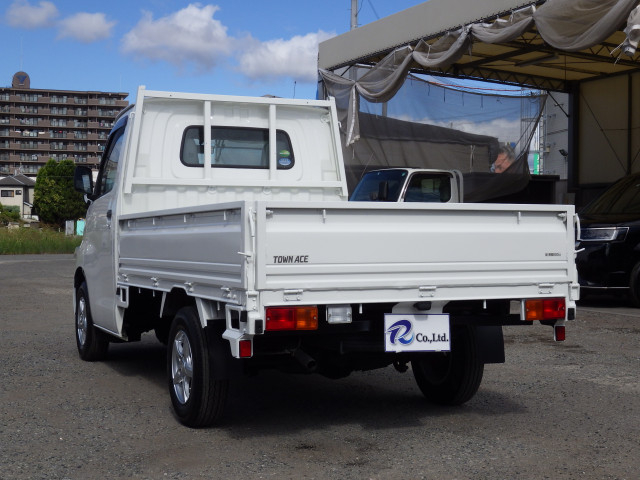 トヨタ タウンエース 小型 平ボディ DBF-S402U(94583) 2枚目