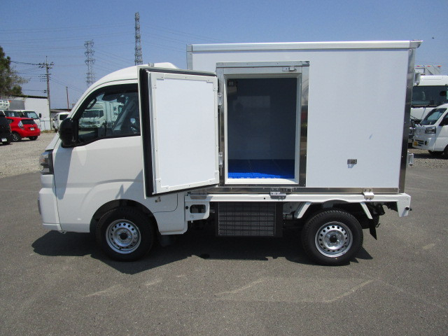 ダイハツ ハイゼット 軽 冷凍冷蔵バン 3BD-S510P(94672) 9枚目