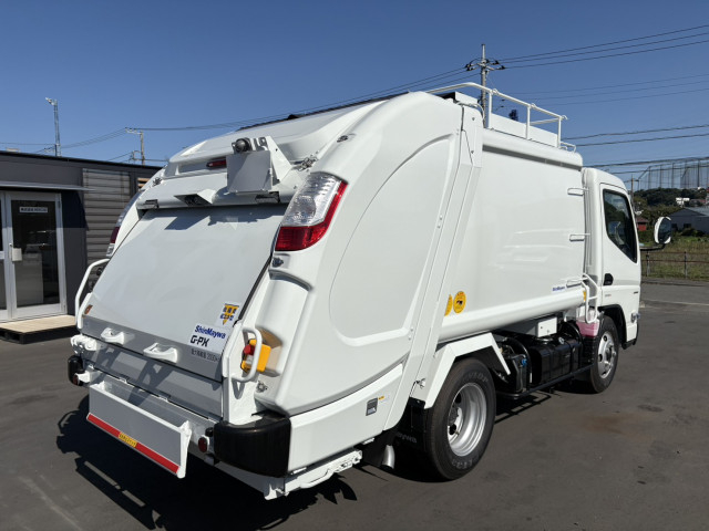三菱ふそう キャンター 小型 塵芥車（プレス式） 2RG-FEAV0(94673) 3枚目