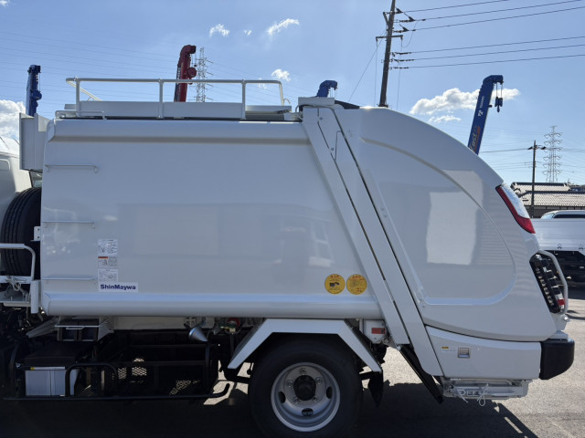 三菱ふそう キャンター 小型 塵芥車（プレス式） 2RG-FEAV0(94673) 7枚目