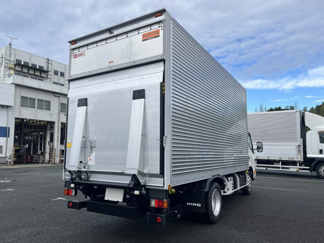 日野 デュトロ 小型 アルミバン 2KG-XZU655M(94681) 4枚目
