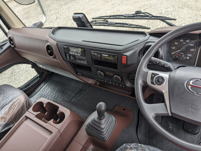 日野 レンジャー 中型 冷凍冷蔵バン 2KG-FD2ABG(94680) 42枚目