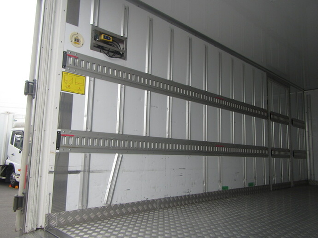 Nissan UD kazet Small Freezer box_body TPG-FEB8Y(38686) 22枚目
