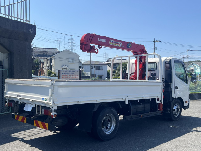 トヨタ ダイナ 小型 平ボディ（クレーン付） TKG-XZU712(110604) 3枚目