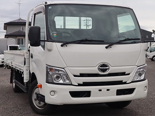 日野 デュトロ 小型 平ボディ 2RG-XZU710M(94703) 2枚目