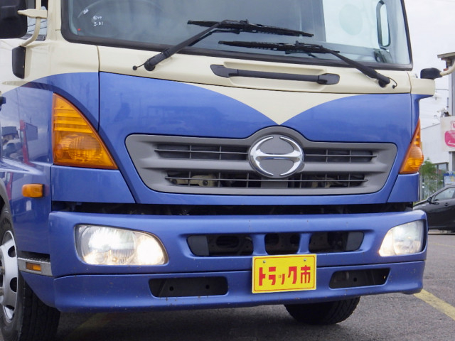 日野 レンジャー 小型 冷凍冷蔵バン TKG-FD7JKAG(94723) 30枚目