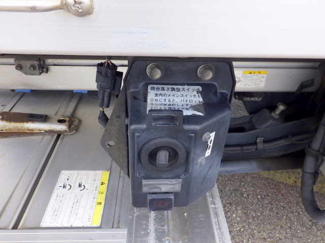 日野 レンジャー 小型 冷凍冷蔵バン TKG-FD7JKAG(94723) 38枚目