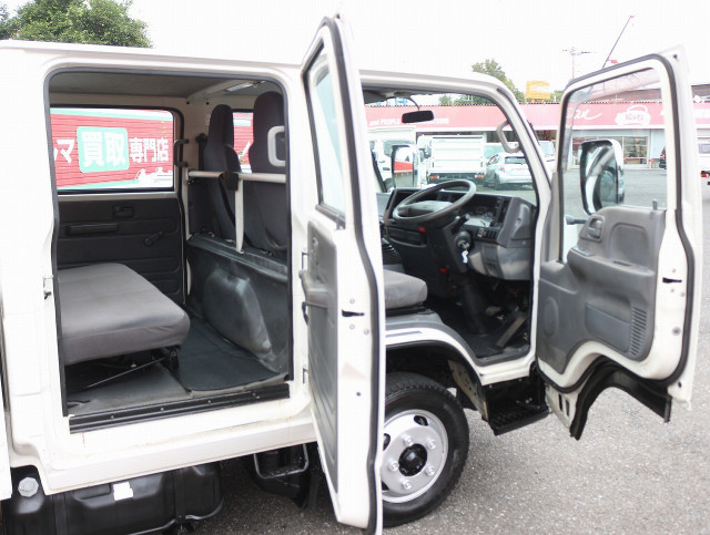 いすゞ エルフ 小型 Wキャブ TKG-NJR85A(94733) 29枚目
