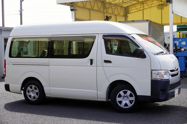 トヨタ ハイエース 小型 ライトバン CBF-TRH200K(94739) 6枚目