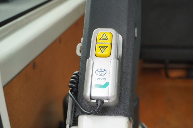 トヨタ ハイエース 小型 ライトバン CBF-TRH200K(94739) 22枚目