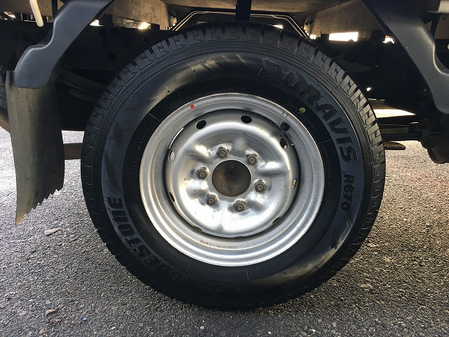 いすゞ エルフ 小型 平ボディ KR-NHR69(94743) 27枚目