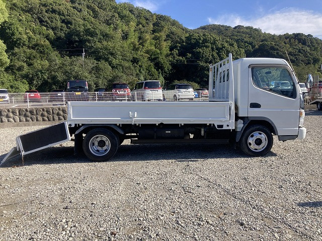三菱ふそう キャンター 小型 平ボディ KK-FE82EE(94747) 5枚目