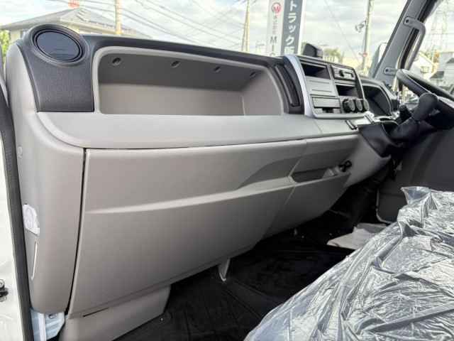三菱ふそう キャンター 小型 アルミウィング 2PG-FEB90(94832) 31枚目