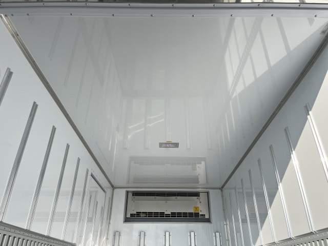 いすゞ エルフ 小型 冷凍冷蔵バン 2RG-NJR88AM(94833) 12枚目