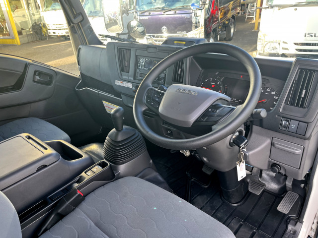 いすゞ エルフ 小型 冷凍冷蔵バン 2RG-NJR88AM(94833) 15枚目