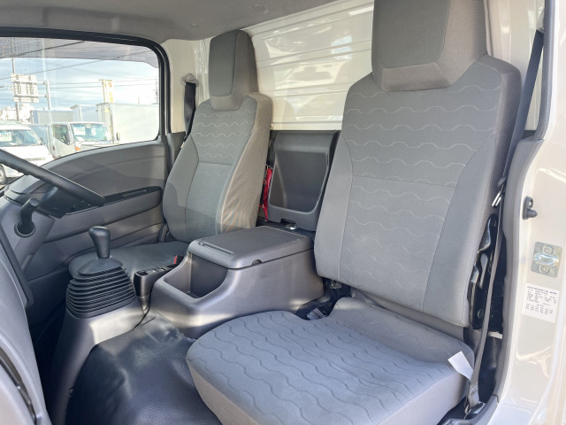 いすゞ エルフ 小型 冷凍冷蔵バン 2RG-NJR88AM(94833) 17枚目