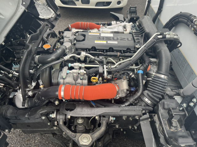 いすゞ エルフ 小型 冷凍冷蔵バン 2RG-NJR88AM(94833) 36枚目