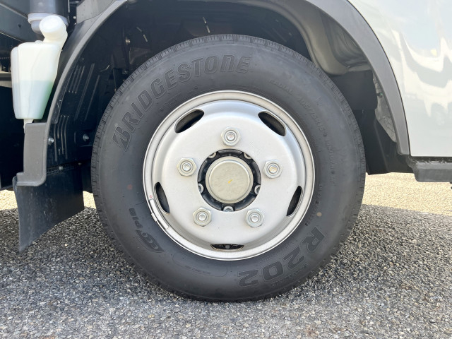 いすゞ エルフ 小型 冷凍冷蔵バン 2RG-NJR88AM(94833) 44枚目