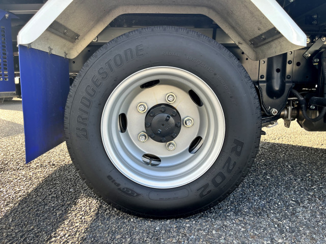 いすゞ エルフ 小型 冷凍冷蔵バン 2RG-NJR88AM(94833) 47枚目