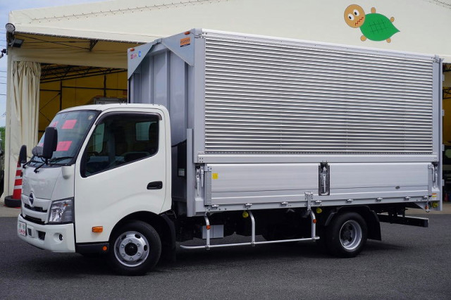 日野 デュトロ 小型 アルミウィング 2RG-XZU712M(94836) 1枚目