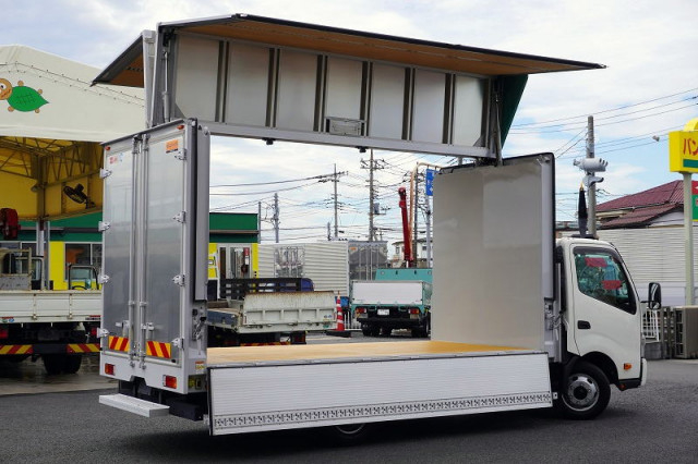 日野 デュトロ 小型 アルミウィング 2RG-XZU712M(94836) 9枚目