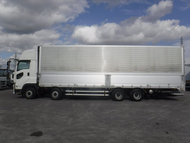 いすゞ ギガ 大型 アルミウィング 2PG-CYJ77D(94838) 12枚目