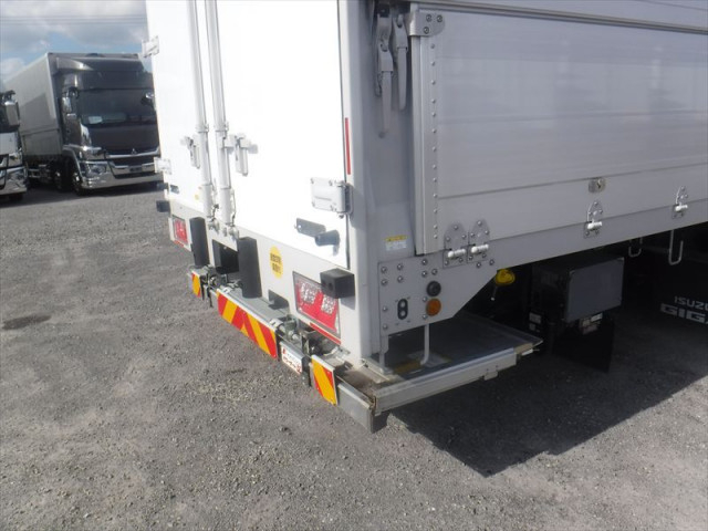 いすゞ ギガ 大型 アルミウィング 2PG-CYJ77D(94838) 17枚目